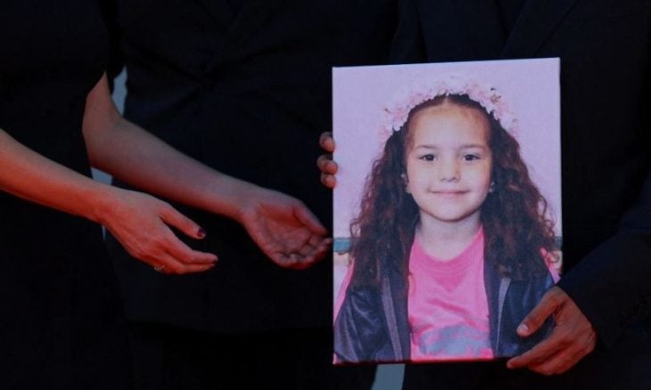 والدة هند رجب تستعيد ذكرى استشهاد ابنتها في “نيويورك تايمز”: لا يجوز أن يٌقتل أي طفل مثل ابنتي