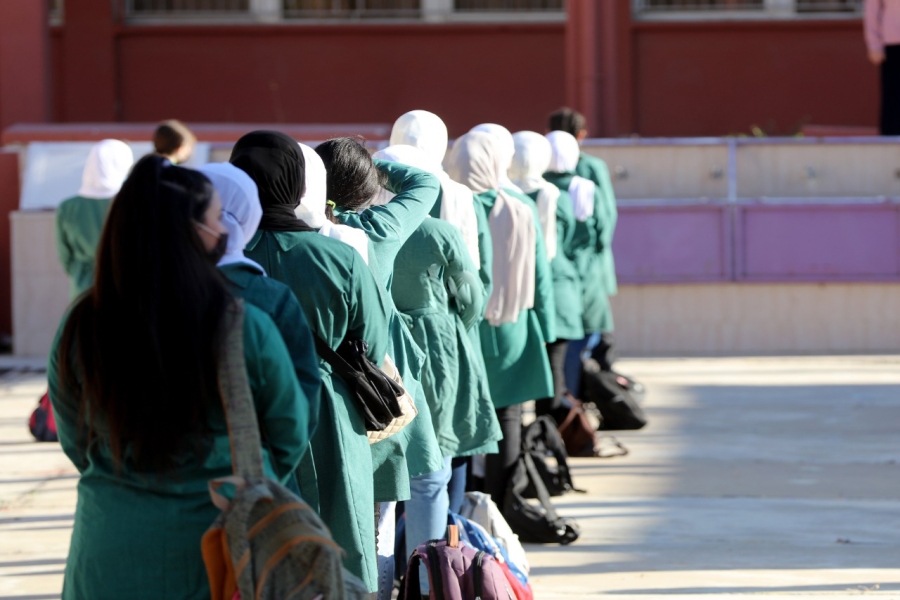 بسبب انعدام النظافة.. جرذ يهاجم طالبة داخل حمامات مدرسة حكومية بعمان ويصيبها بجروح