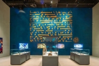 يعود للقرن الثالث الهجري.. عرض نسخة نادرة من (المصحف الأزرق) في متحف القرآن بمكة