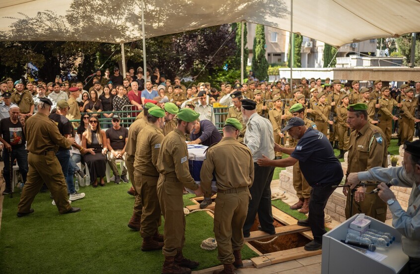 كشف تفاصيل مقتل جندي كتكوت في غزة ووالداه يهاجمان الحكومة الإسرائيلية