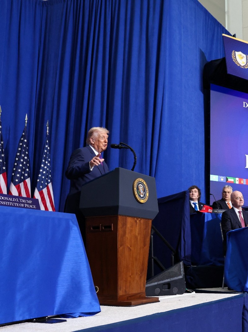 ترمب في مجلس السلام: دعم بالمليارات لغزة ومؤتمر مانحين دولي قريباً