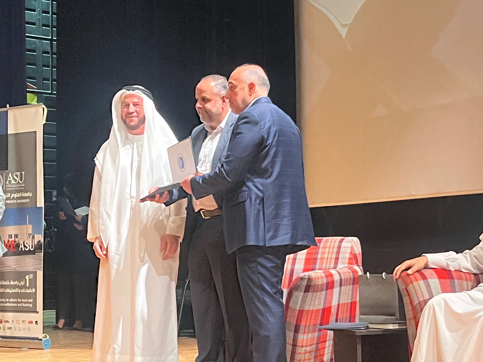 صورة حول : بالصور... العلوم التطبيقية تعلن ختام مسابقة المرحوم عبدالله أبو خديجة القرآنية وتعلن أسماء الفائزين بالصور... العلوم التطبيقية تعلن ختام مسابقة المرحوم عبدالله أبو خديجة القرآنية وتعلن أسماء الفائزين
