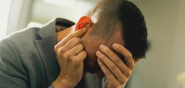 كيفية التعرف على ثقب طبلة الأذن
